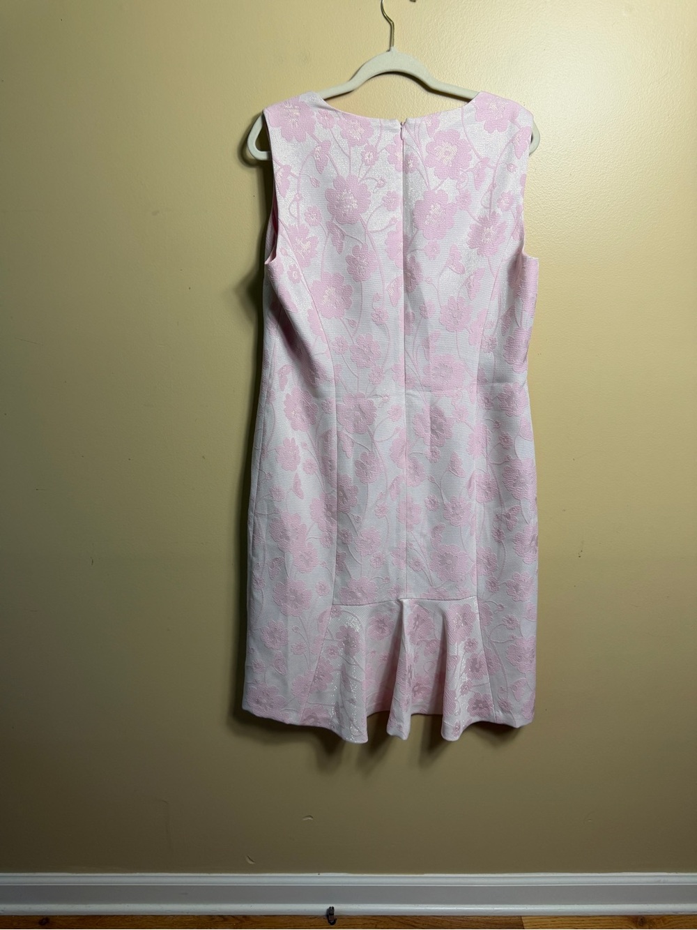 Kasper Two-Piece Dress Suit Size 14 Tutu Pink Metallic Floral Jacquard - Picture 9 of 9